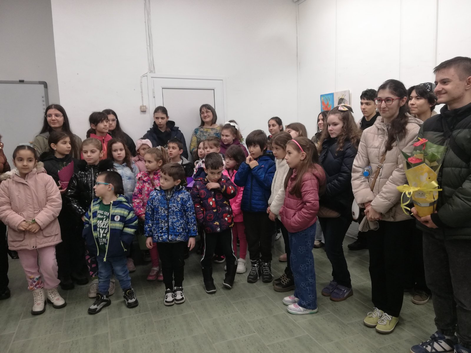 Юбилейна изложба на школата по изобразително изкуство 